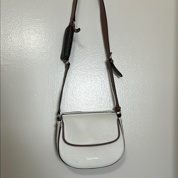 Calvin Klein White and Brown Crossbody Bag - Picture 2 of 7